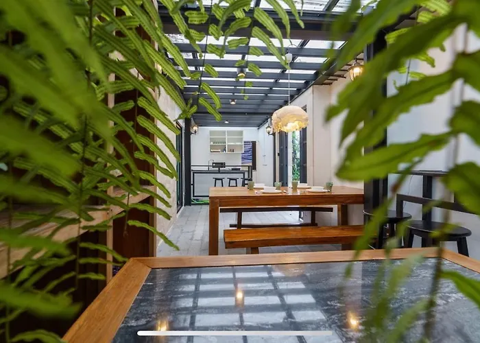 39 Living Apartment *