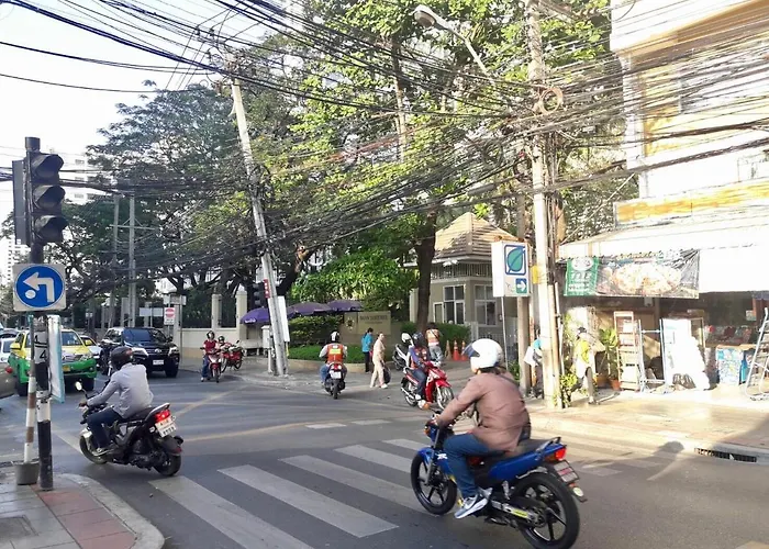 39 Living Bangkok